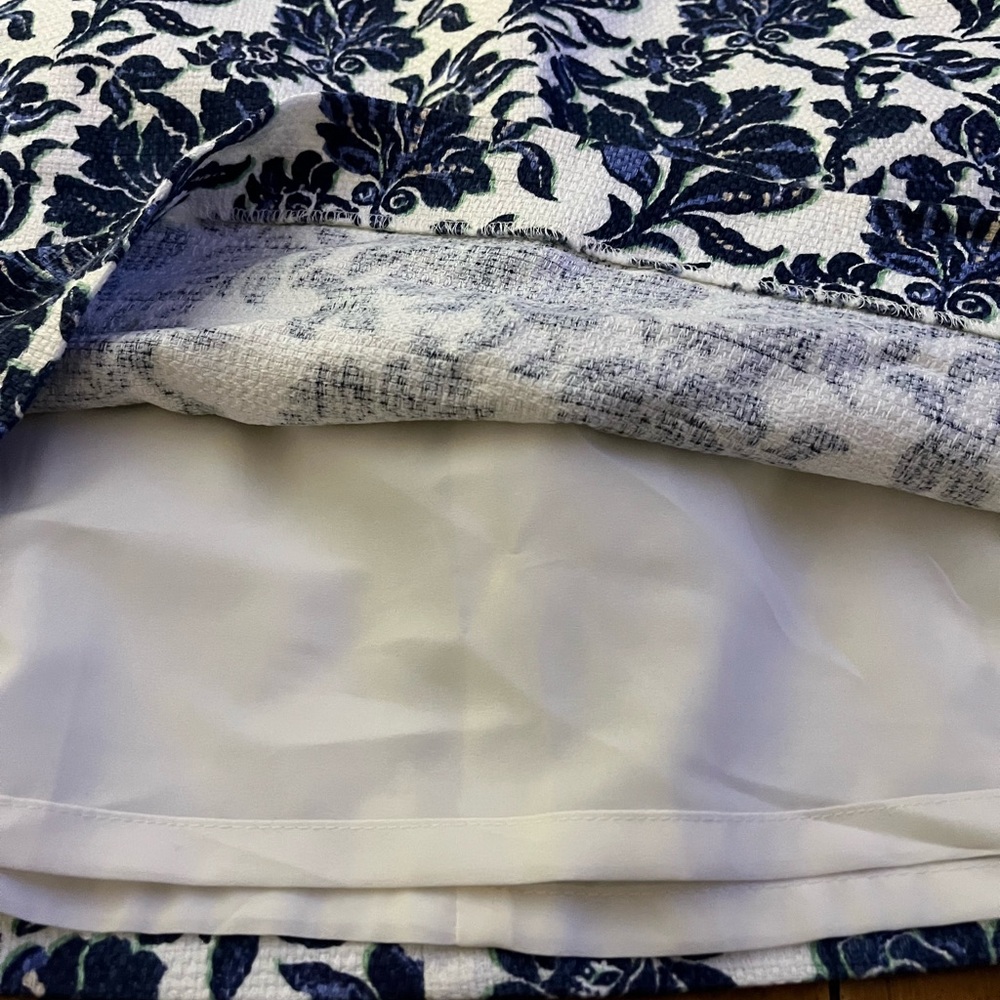 Ann Taylor Navy and Cream Floral Mini Skirt - Picture 3 of 4